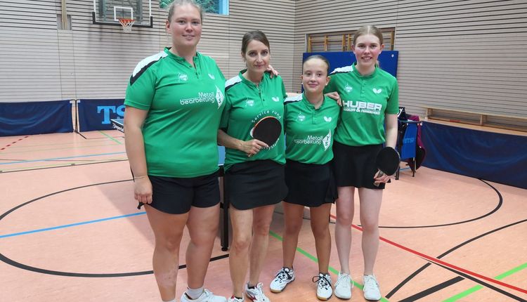 Damen spielen 7:7 in Renningen